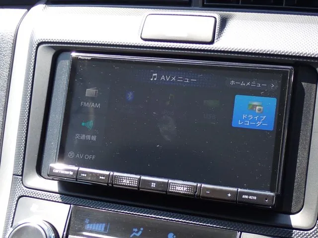 トヨタ　カローラフィールダー　ハイブリッド