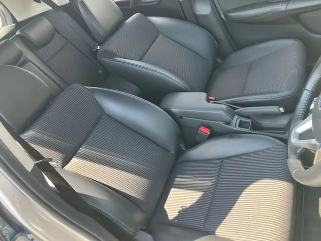 ホンダ フィット ハイブリッド 4WD