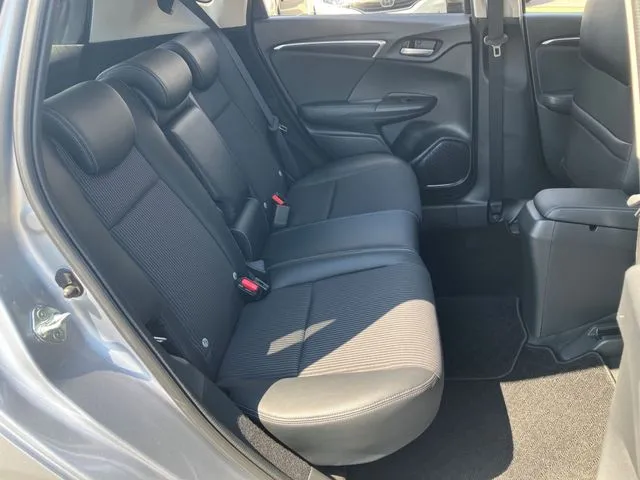 ホンダ フィット ハイブリッド 4WD