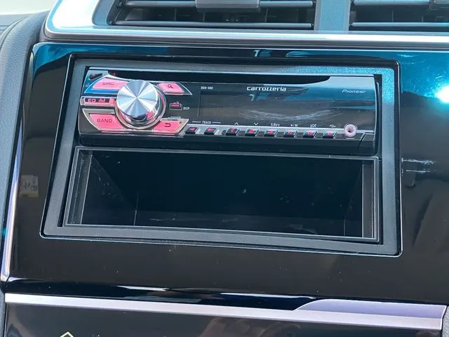 ホンダ フィット ハイブリッド 4WD