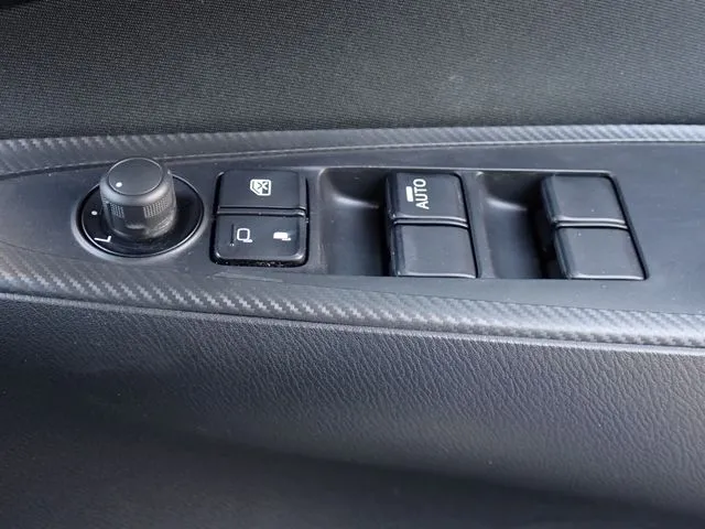 マツダ　デミオ