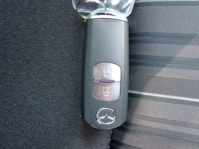 マツダ　デミオ