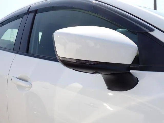 マツダ　デミオ