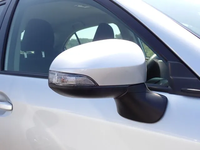 トヨタ カローラアクシオ ハイブリッド