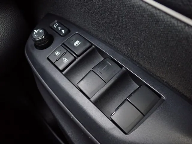 トヨタ　ヤリス