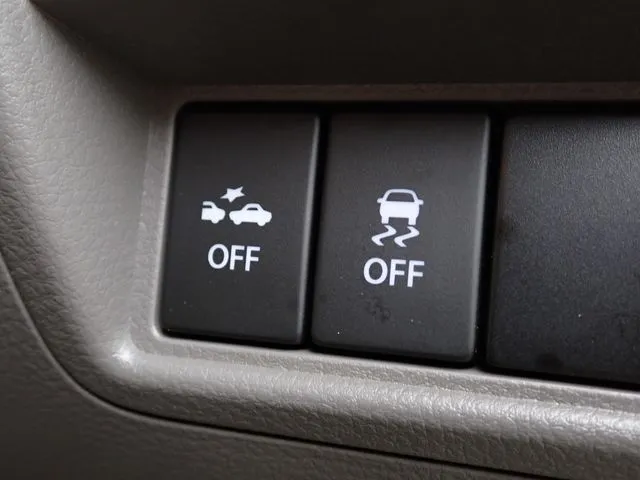 エブリイバン（スズキ）の車両写真