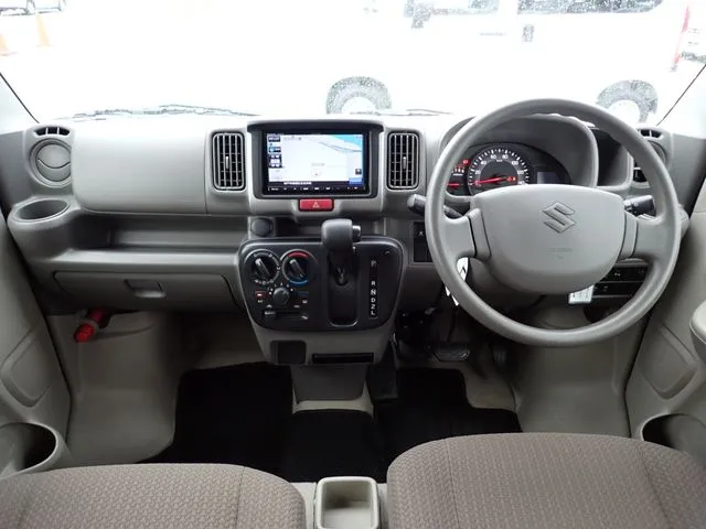 エブリイバン（スズキ）の車両写真