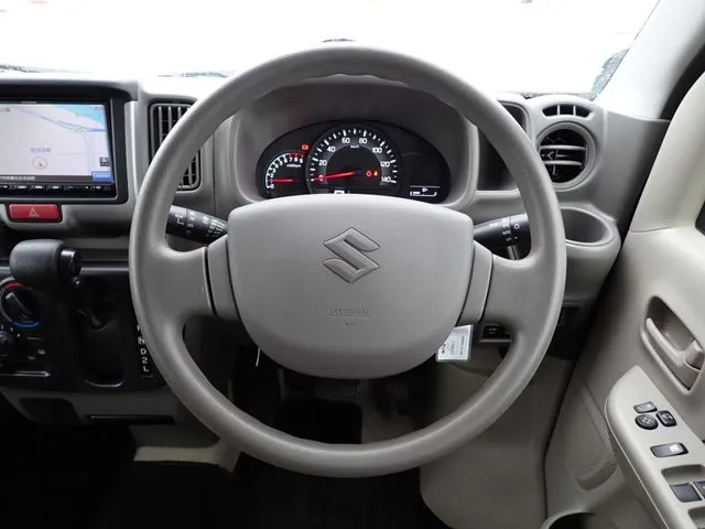 エブリイバン（スズキ）の車両写真