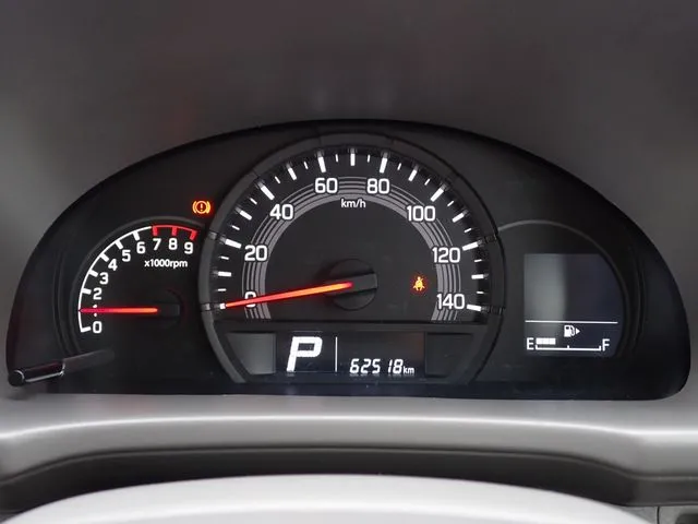 エブリイバン（スズキ）の車両写真