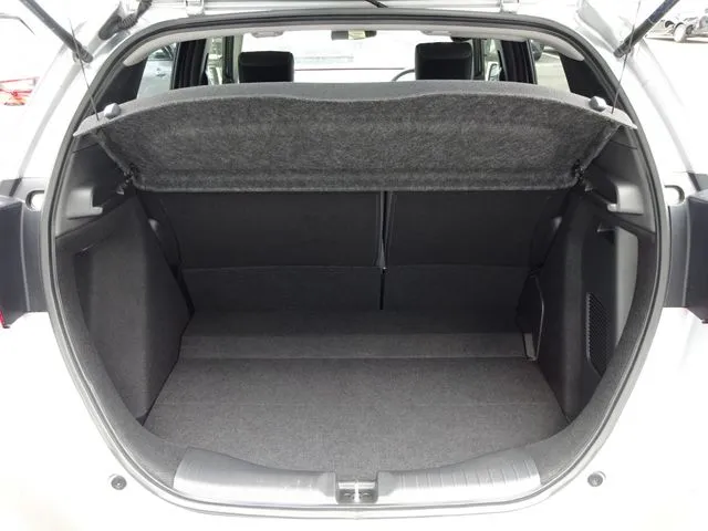 ホンダ　フィット　ｅ：ＨＥＶ