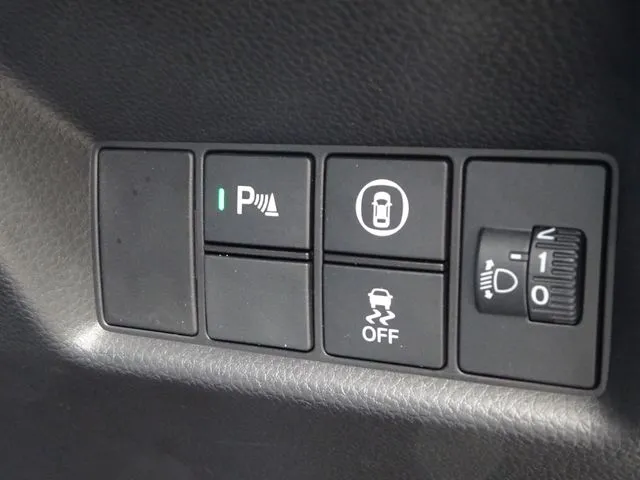 ホンダ　フィット　ｅ：ＨＥＶ