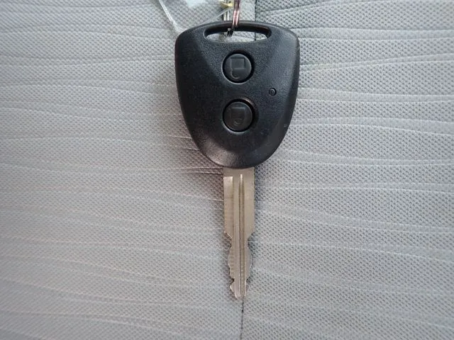 ミラ イース(ダイハツ)の車両写真