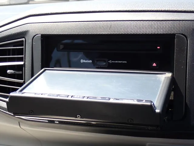 ミラ イース(ダイハツ)の車両写真