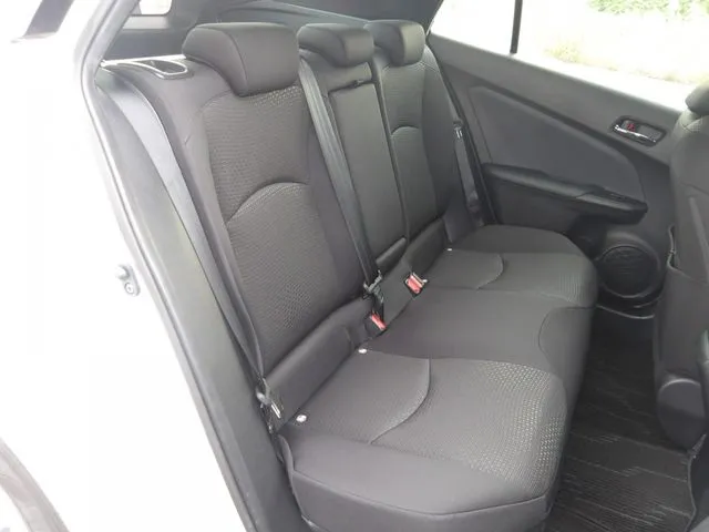 トヨタ　プリウス