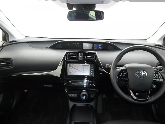 トヨタ　プリウス