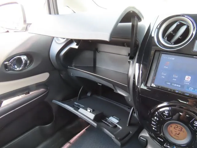 ニッサン　ノート