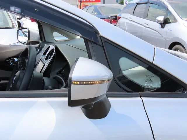 ニッサン　ノート