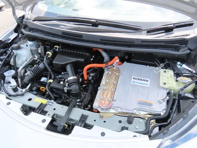 ニッサン　ノート