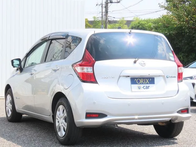 ニッサン　ノート