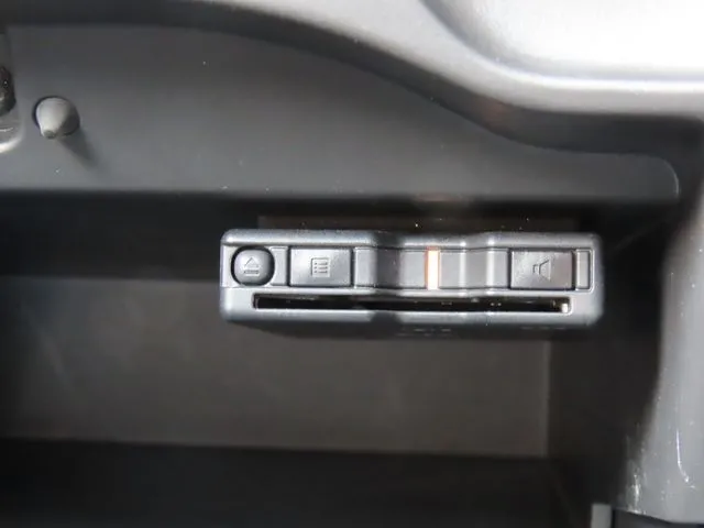 ニッサン　ノート