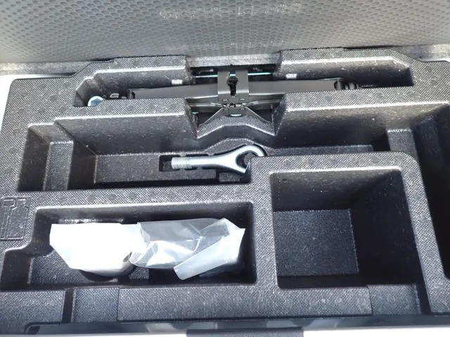 ミラ　イース（ダイハツ）の車両写真