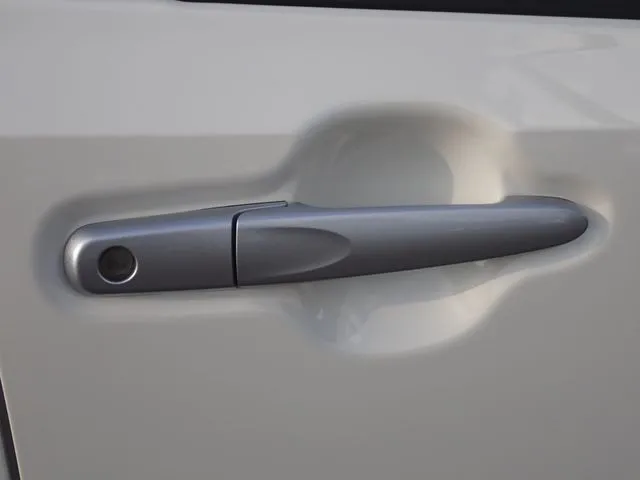 ミラ　イース（ダイハツ）の車両写真