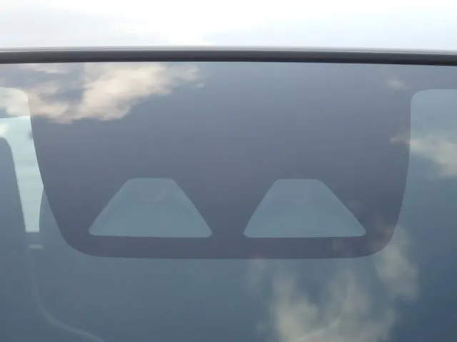 ミラ　イース（ダイハツ）の車両写真