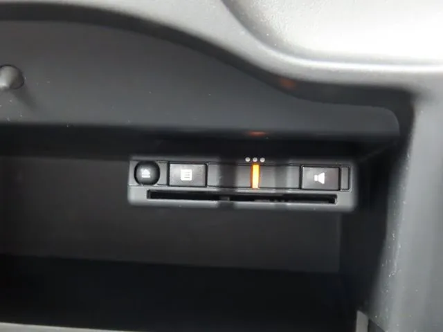 ノート（ニッサン）の車両写真