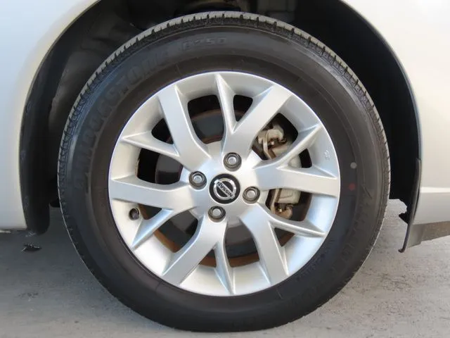 ニッサン　ノート