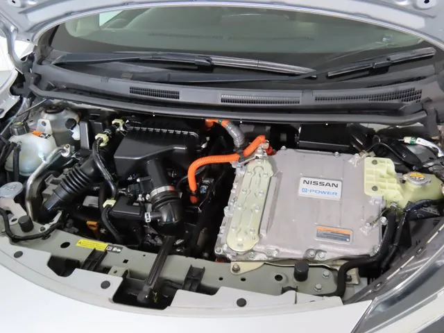 ニッサン　ノート