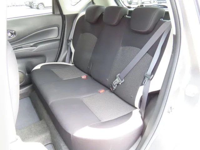 ノート（ニッサン）の車両写真