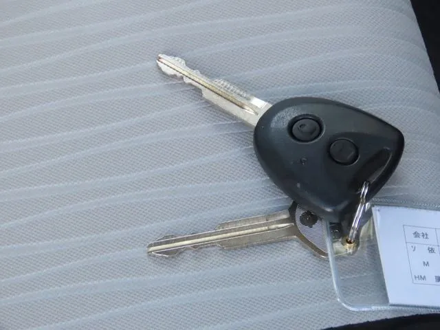 ミラ イース(ダイハツ)の車両写真