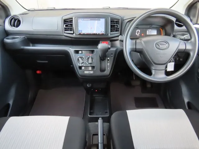 ミラ イース(ダイハツ)の車両写真