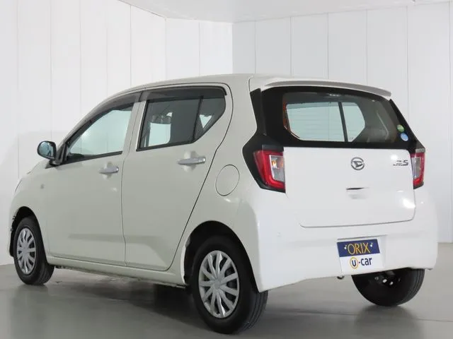 ミラ イース(ダイハツ)の車両写真