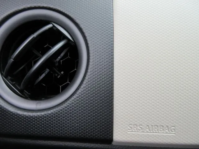 アルト　４ＷＤ（スズキ）の車両写真