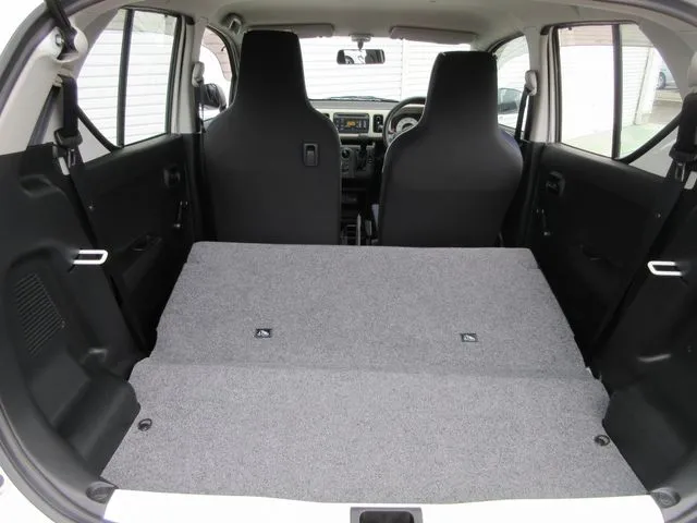 アルト　４ＷＤ（スズキ）の車両写真