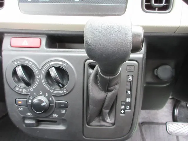 アルト　４ＷＤ（スズキ）の車両写真