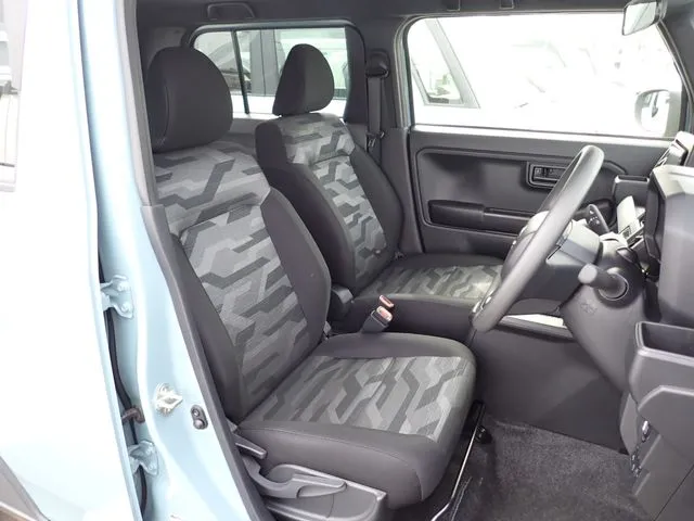 ダイハツ タフト