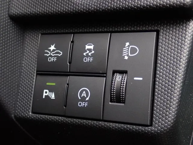 ダイハツ タフト