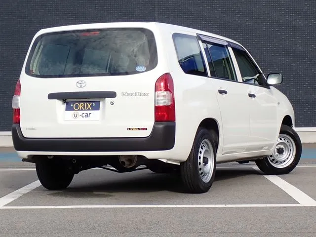 プロボックスバン　４ＷＤ（トヨタ）の車両写真