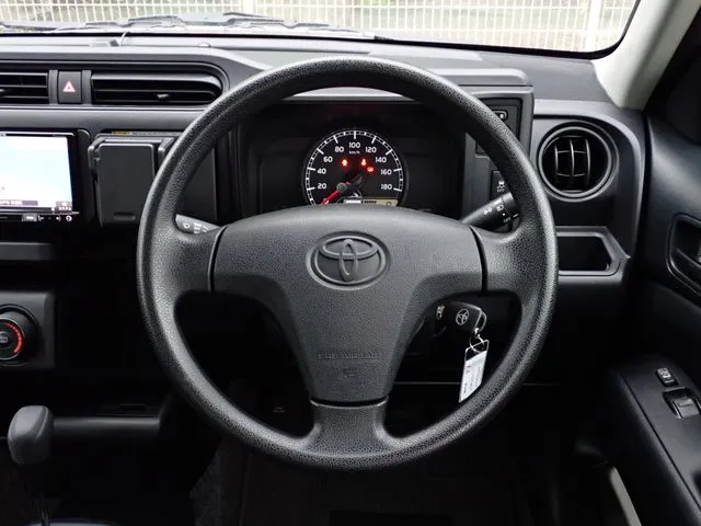 プロボックスバン　４ＷＤ（トヨタ）の車両写真