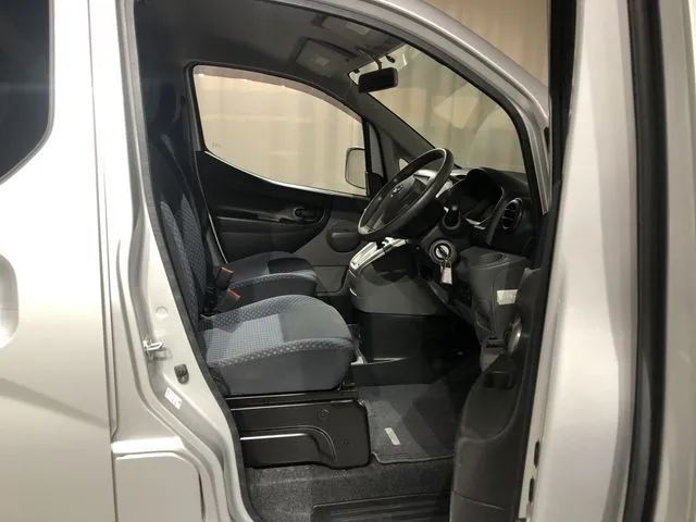 ニッサン　ＮＶ２００バネットワゴン