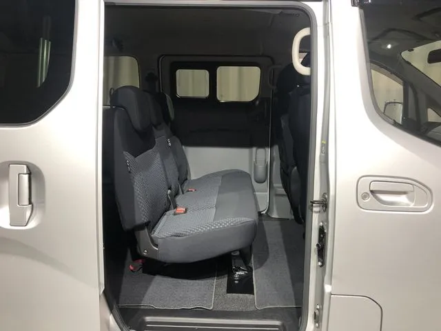 ニッサン　ＮＶ２００バネットワゴン