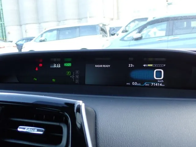 プリウス(トヨタ)の車両写真