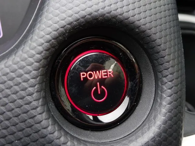 フィット　ｅ：ＨＥＶ（ホンダ）の車両写真