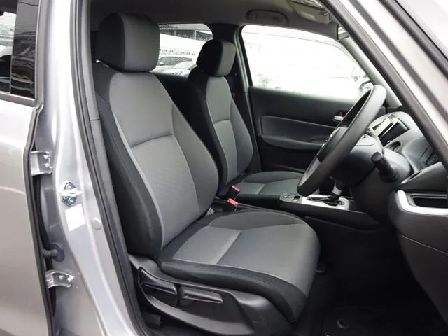 フィット　ｅ：ＨＥＶ（ホンダ）の車両写真