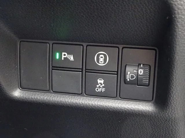 フィット　ｅ：ＨＥＶ（ホンダ）の車両写真