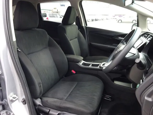 ホンダ　シャトル　ハイブリッド