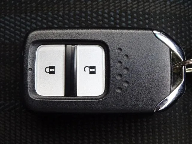 ホンダ　シャトル　ハイブリッド