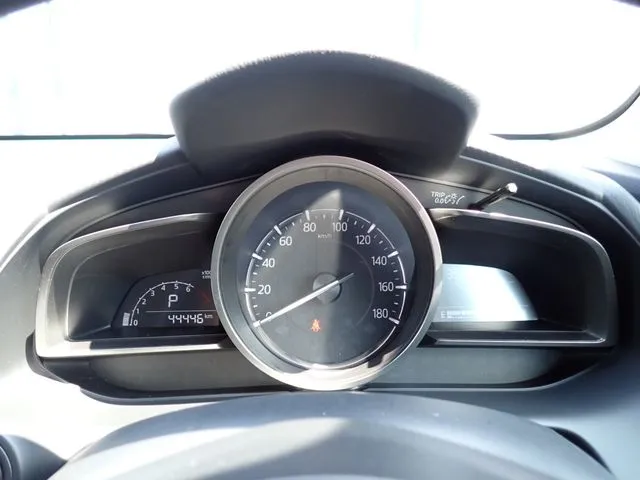 ＭＡＺＤＡ２（マツダ）の車両写真